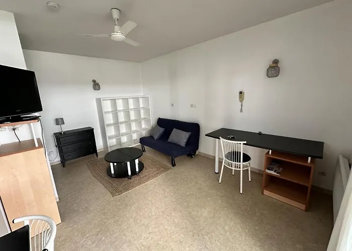 Apartmán With Swimming Pool